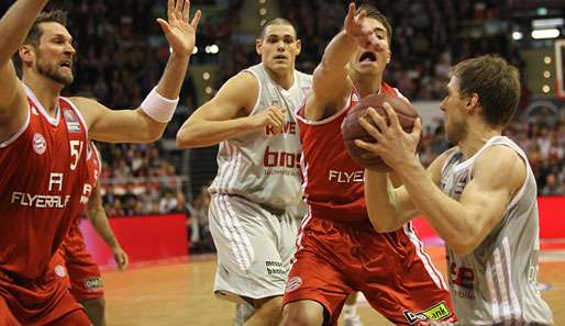 Die Brose Baskets Bamberg treffen im Halbfinale auf den FC Bayern
