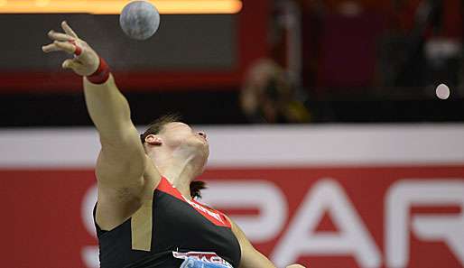 Christina Schwanitz stieß ihre Kugel auf sehr gute 20,20 Meter in Shanghai