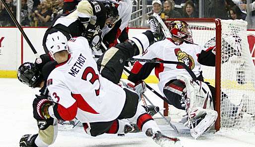 James Neal erzielte gegen die Ottawa Senators drei Tore