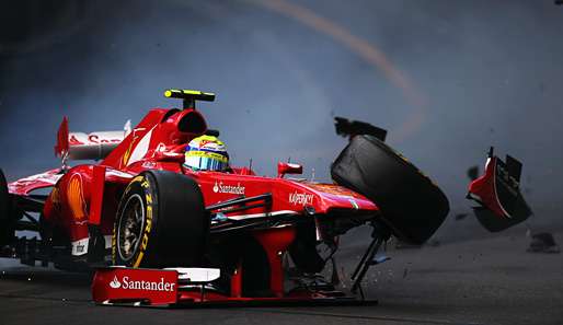 Felipe Massa machte beim Crash-Training den Auftakt: Er schlug vor Sainte-Devote in die Leitplanken