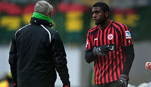 Soll ich gehen? Olivier Occean (r.) hat bei Armin Veh und der Eintracht keinen guten Stand