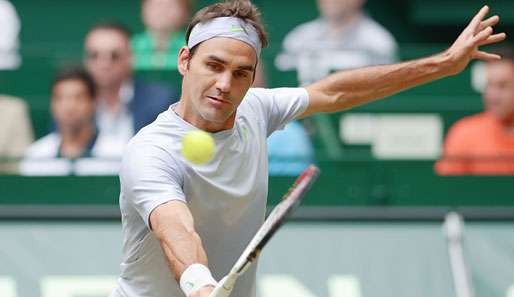 Roger Federer setzte sich in drei Sätzen gegen Tommy Haas durch