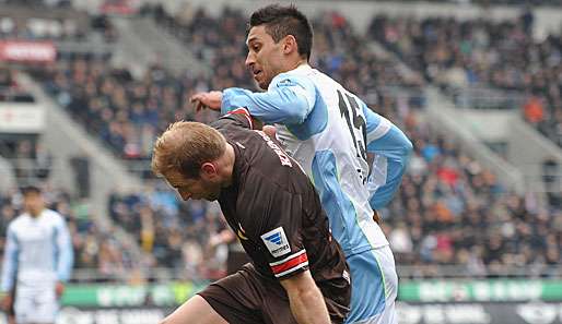 Malik Fathi (r.) könnte ligaintern zum FC Ingolstadt wechseln, das Bundesland bleibt aber gleich