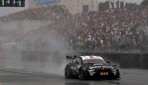 DTM Champion Spengler beim Regenrennen am Norisring 2012