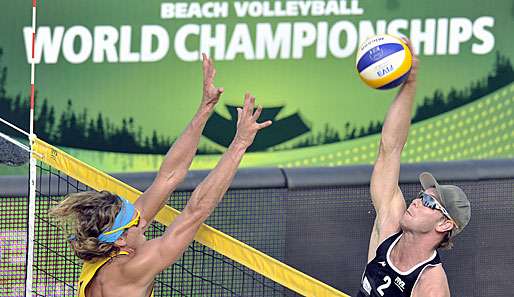 Jonathan Erdmann und Kay Matysik stehen bei der Beachvolleyball-WM in Polen im Halbfinale