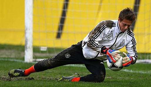 Alexander Schwolow hat sich mit dem SC Freiburg auf eine langfristige Zusammenarbeit geeinigt