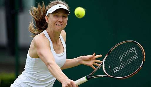 Mit 6:0 und 6:0 zog Mona Barthel in Bad Gastein locker ins Achtelfinale ein