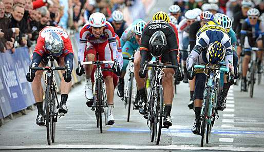 Der 19-Jährige Danny van Poppel hat die 100. Frankreich-Rundfahrt vorzeitig beendet
