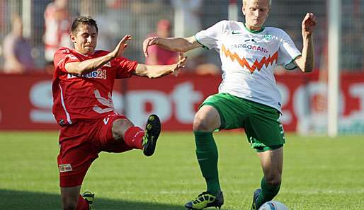 Union Berlin hat mit Stürmer-Talent Steven Skrzybski (l.) bis zum Sommer 2015 verlängert