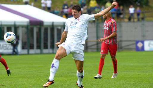 Mario Gomez wurde wieder lautstark von den Florenz-Anhängern im Stadion gefeiert