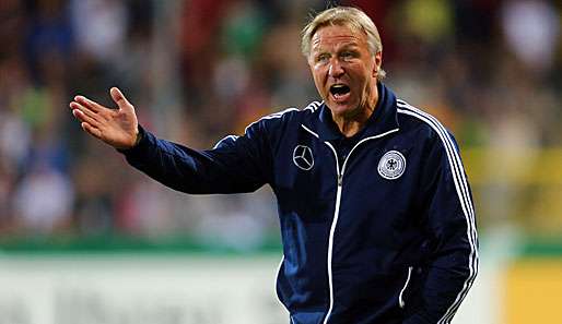 Horst Hrubesch sah gegen Frankreich eine couragierte Leistung seiner Mannschaft