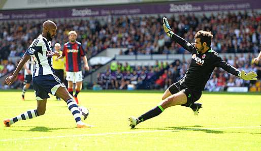 In der Vorbereitung war Nicolas Anelka (l.) noch für West Bromwich Albion aufgelaufen