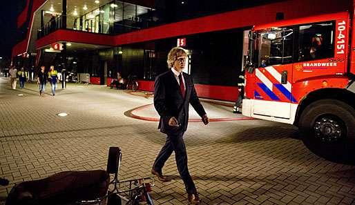 Alkmaar-Coach Gertjan Verbeek, hier nach dem Abruch des Rückspiels im AFAS Stadion