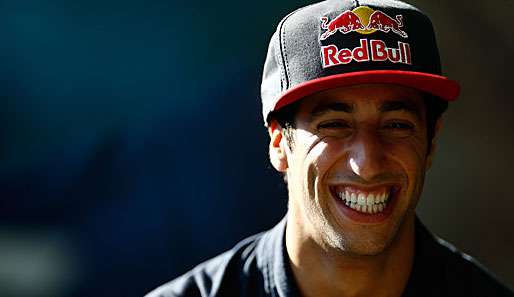 Übt schon mal am Sieger-Lächeln: Daniel Ricciardo soll Nachfolger von Mark Webber werden
