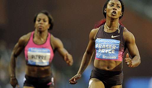 Shelly-Ann Fraser-Pryce (r.) hat sich beim Diamond Meeting in Belgien stark präsentiert