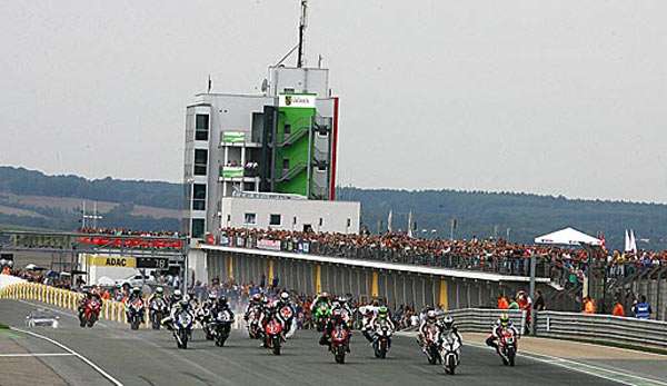 Fast 10.000 Zuschauer besuchten die SUPERBIKE*IDM in Oberlungwitz