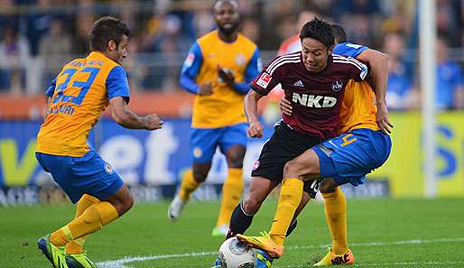 Hiroshi Kiyotake war einer der auffälligsten Spieler auf dem Platz und meist nur per Foul zu stoppen