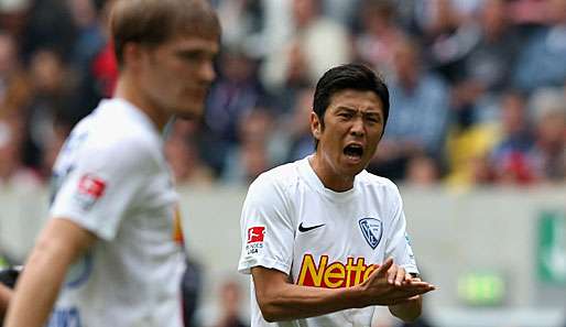 Yusuke Tasaka (r.) brachte den VfL gegen Fürth mit seinem Traumtor endgültig auf die Siegerstraße