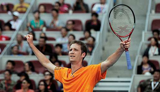 Florian Mayer hat das deutsche Davis-Cup-Team gegen Brasilien 2:0 in Führung gebracht
