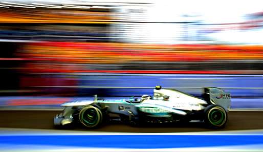 Lewis Hamilton war beim Auftakttraining zum Stadtrennen in Singapur unschlagbar