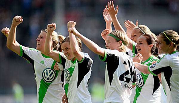 Die Frauen des VfL Wolfsburg sind souverän in Runde drei des DFB-Pokals eingezogen