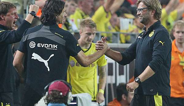 Muss gegen Marseille seine Sperre von der UEFA absitzen: BVB-Coach Jürgen Klopp (r.)