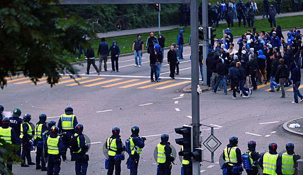 Vor der Champions League-Partie des FC Basel gegen Schalke 04 kam es zu Fan-Krawallen