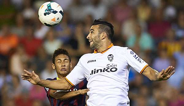 Adil Rami (r.) kam bei Valencia zuletzt nicht mehr zum Einsatz