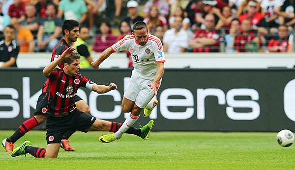 Im Hinspiel konnten sich die Münchner mit 1:0 in Frankfurt durchsetzen