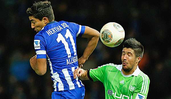 Sami Allagui (l.) verspielte mit der Hertha erstmals eine Führung in dieser Saison
