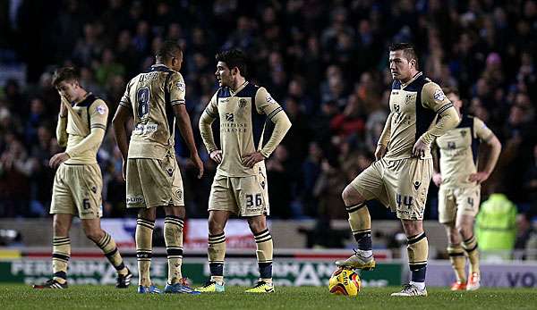 Die Spieler von Leeds müssen im März auf die Hälfte ihres Gehalts verzichten