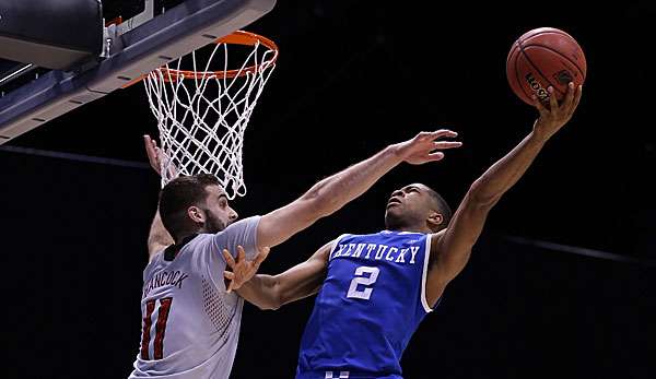 Aaron Harrison (r.) und die Kentucky Wildcats haben den Titelverteidiger besiegt