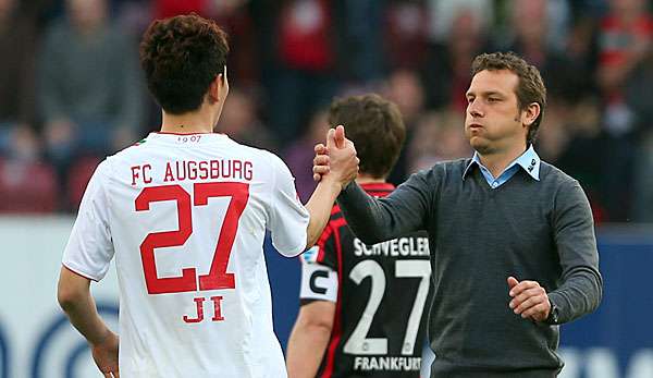 Markus Weinzierl (r.) will keinen weiteren Stammkräfte wie Dong-Won Ji (l.) abgeben