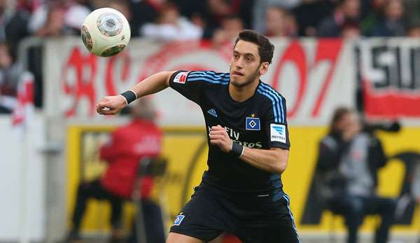 Die Gerüchte um Hakan Calhanoglu reißen nicht ab 