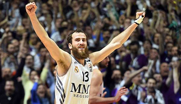 Sergio Rodriguez von Real Madrid feiert den Sieg seiner Mannschaft