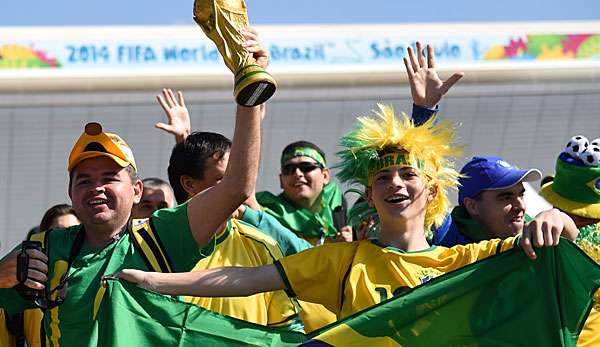 Brasilianische Fußball-Fans in voller Vorfreude auf die WM