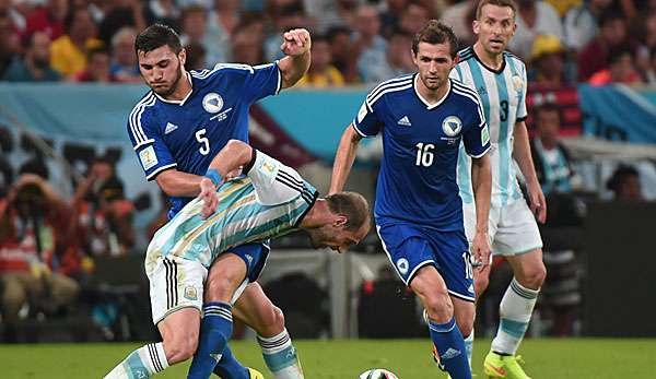 Im ersten WM-Spiel im Maracana fiel das schnellste Eigentor der WM-Geschichte