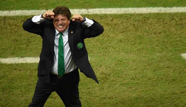 Miguel Herrera und die Mexikaner treffen im Achtelfinale auf die Niederlande