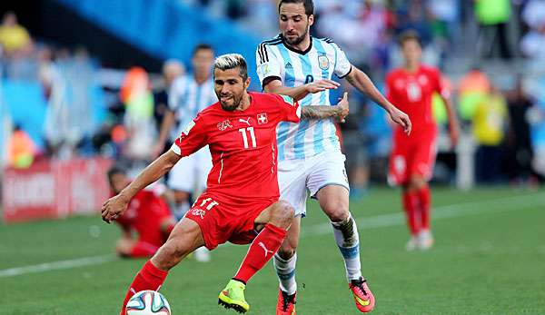 Valon Behrami (vorne) war für die Schweiz bei der WM im Einsatz 