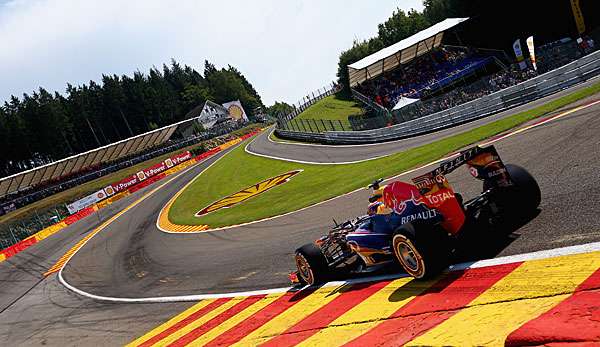 Die Eau Rouge ist das Herzstück der Strecke von Spa-Francorchamps