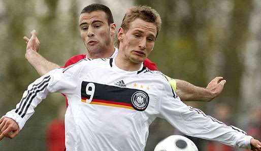 Manuel Fischer (hier im Trikot der U-19-Nationalmannschaft) steht in Stuttgart vor dem Absprung