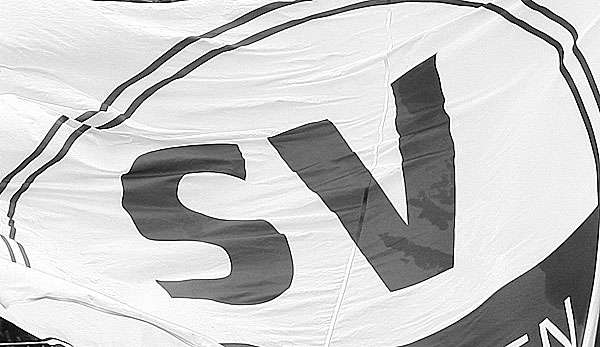 Die Verantwortlichen des SV Sandhausen trauern gemeinsam mit ihrem Trainer