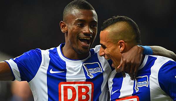 Kalou (l.) und Ben-Hatira waren die überragenden Akteure beim Hertha-Sieg gegen den VfB