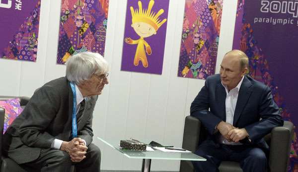 Bernie Ecclestone (l.) und Russland Präsident Wladimir Putin verstehen sich blendend