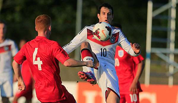 Für Levin Öztunali und die U-20-Junioren gab es einen Rückschlag zum Auftakt