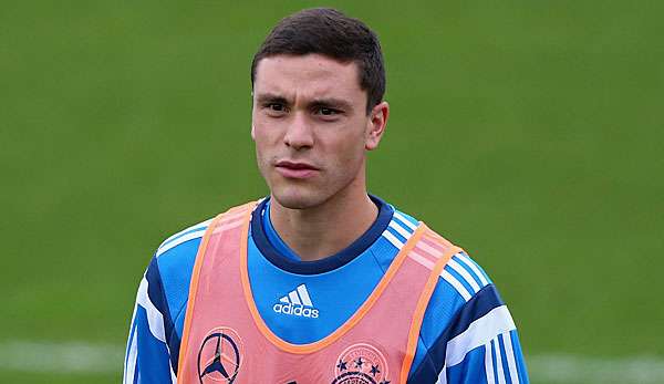 Jonas Hector steht auf der Linksverteidiger-Position dicht vor seinem Nationalelf-Debüt