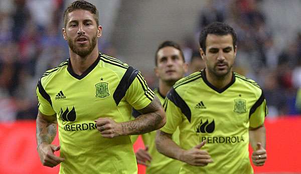 Sergio Ramos und Cesc Fabregas wollen das Problem aus der Welt schaffen