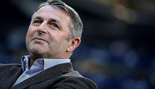 Klaus Allofs steht mit dem VfL Wolfsburg in der Bundesliga derzeit auf Platz zwei.
