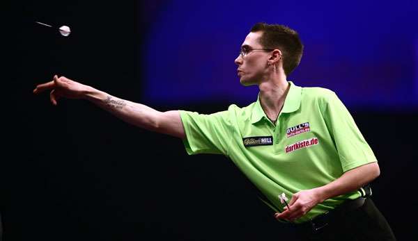 Sascha Stein gewann am zweiten Tag der Darts-WM gleich zwei Spiele
