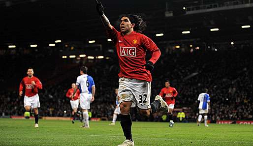 Bejubelt das zweite von insgesamt vier Toren: Carlos Tevez (Manchester United)